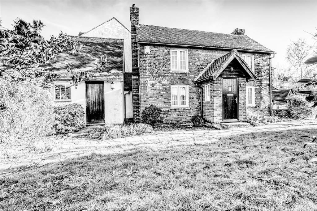 Belle Hill, BexhillOnSea 4 bed detached house for sale £500,000