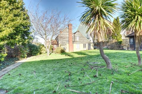 4 bedroom detached house for sale, Belle Hill, Bexhill-On-Sea