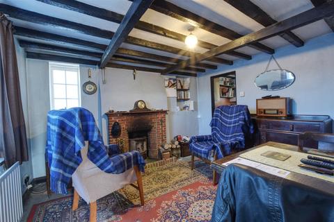 36 Belle Hill, Bexhill-on-sea, TN40 2AG