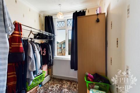 32 Hutton Road, Middlesbrough, TS4 2LE