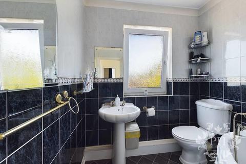 32 Hutton Road, Middlesbrough, TS4 2LE