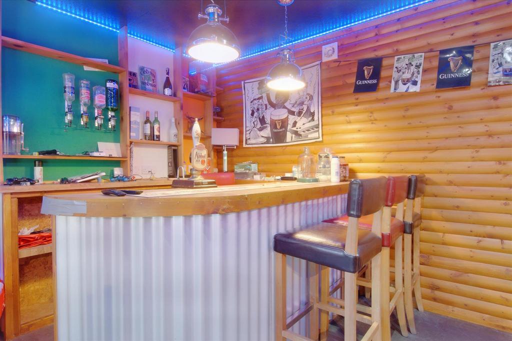 Bar DSC 0561.jpeg