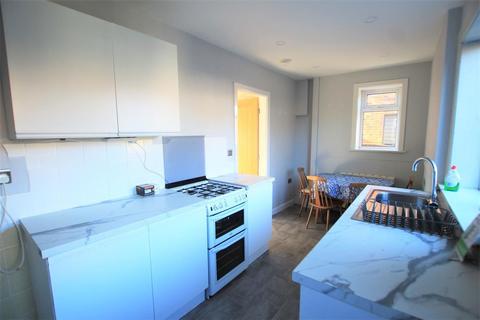 2 bedroom semi-detached house to rent - Osborne Road, Walton-Le-Dale, Preston