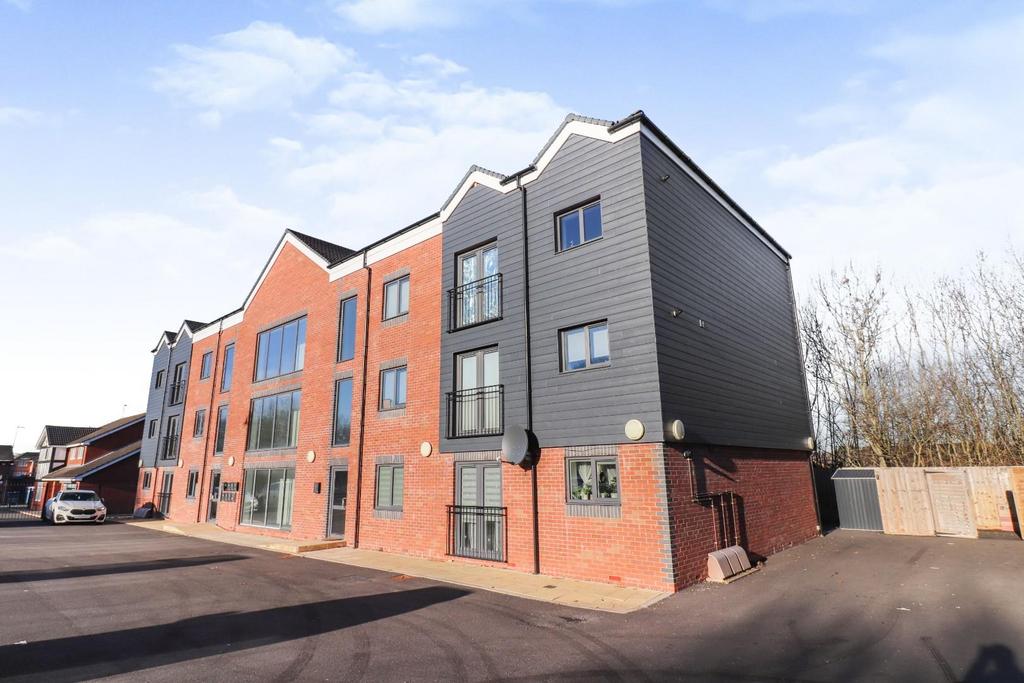 Kingswood Road, Nuneaton 3 bed apartment £160,000