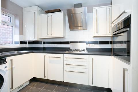 12 Malden Fields, Bushey, WD23 2QA