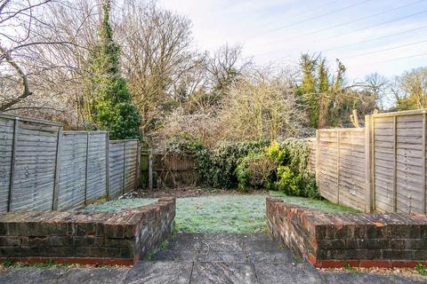 12 Malden Fields, Bushey, WD23 2QA