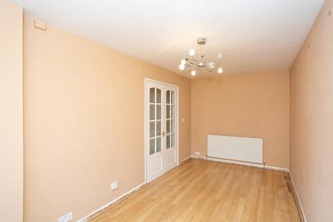 12 Malden Fields, Bushey, WD23 2QA