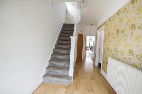 307 Beverley Road, Anlaby, Hull, HU10 7AH
