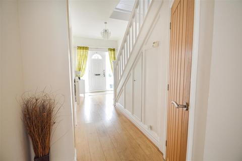 307 Beverley Road, Anlaby, Hull, HU10 7AH