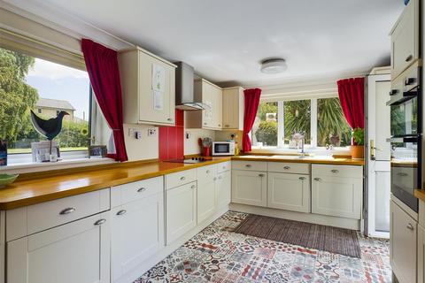 4 bedroom detached house for sale - Holme Marsh, Lyonshall