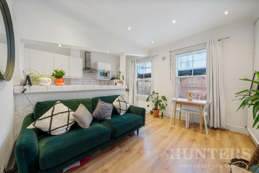 73 A, Tynemouth Road N15 4 AU-8.jpg