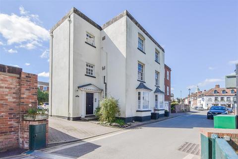 undefined, Waterside, Upton upon Severn, Worcester