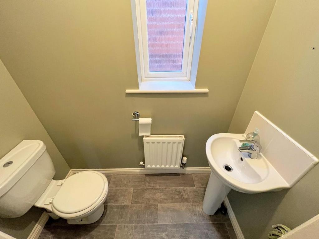 Ground floor w/c