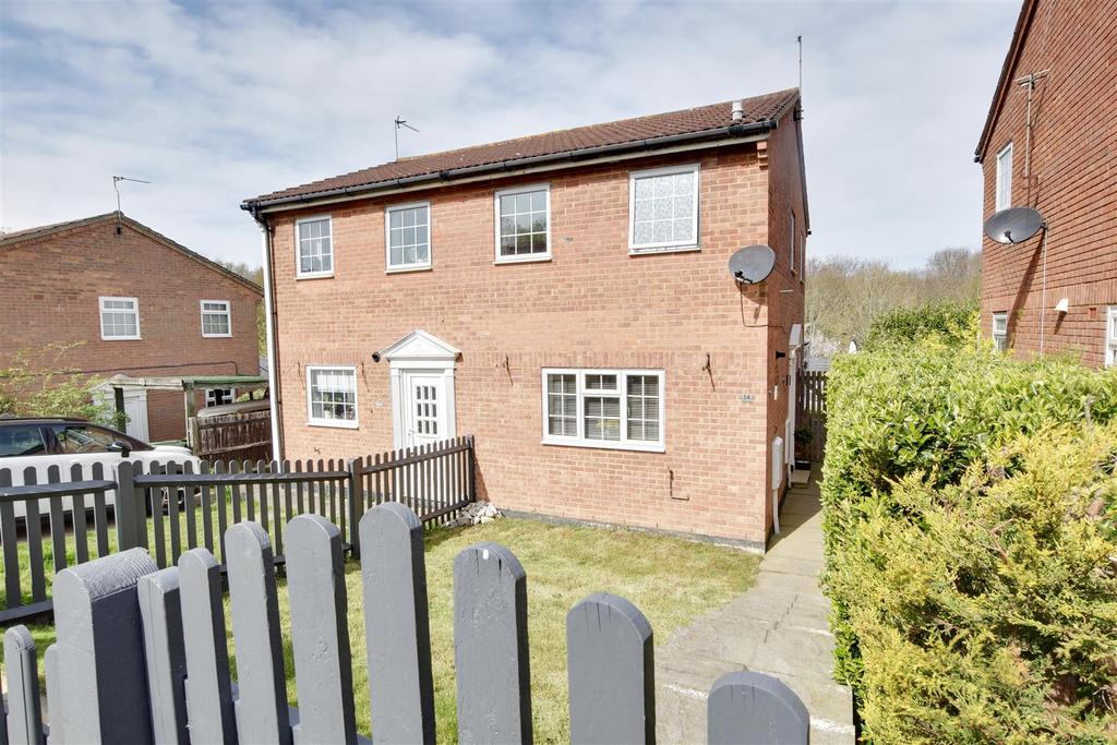 Wentworth Way, St. LeonardsOnSea 2 bed semidetached house £280,000
