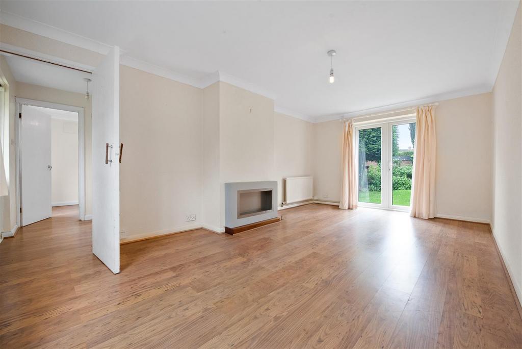 Park Drive, Sunningdale 3 bed semidetached house for sale £500,000