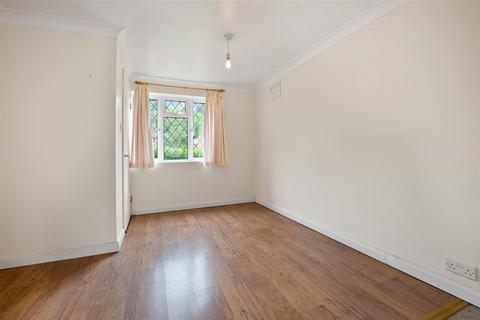 34 Park Drive, Ascot, SL5 0BD