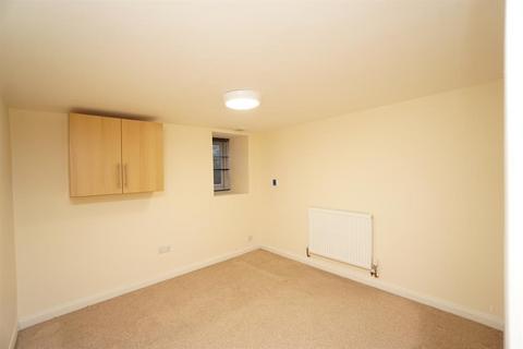 137 Lydgate Lane, Sheffield, S10 5FN