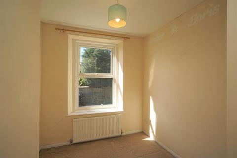 137 Lydgate Lane, Sheffield, S10 5FN