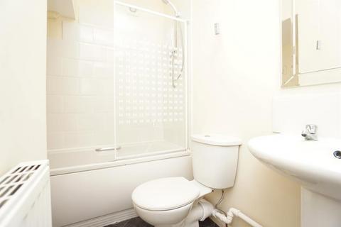 137 Lydgate Lane, Sheffield, S10 5FN