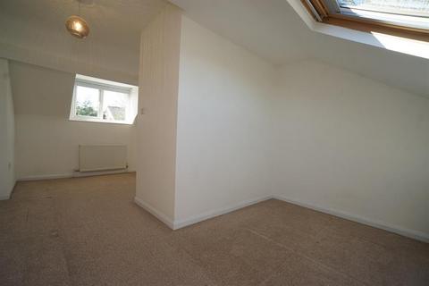 137 Lydgate Lane, Sheffield, S10 5FN
