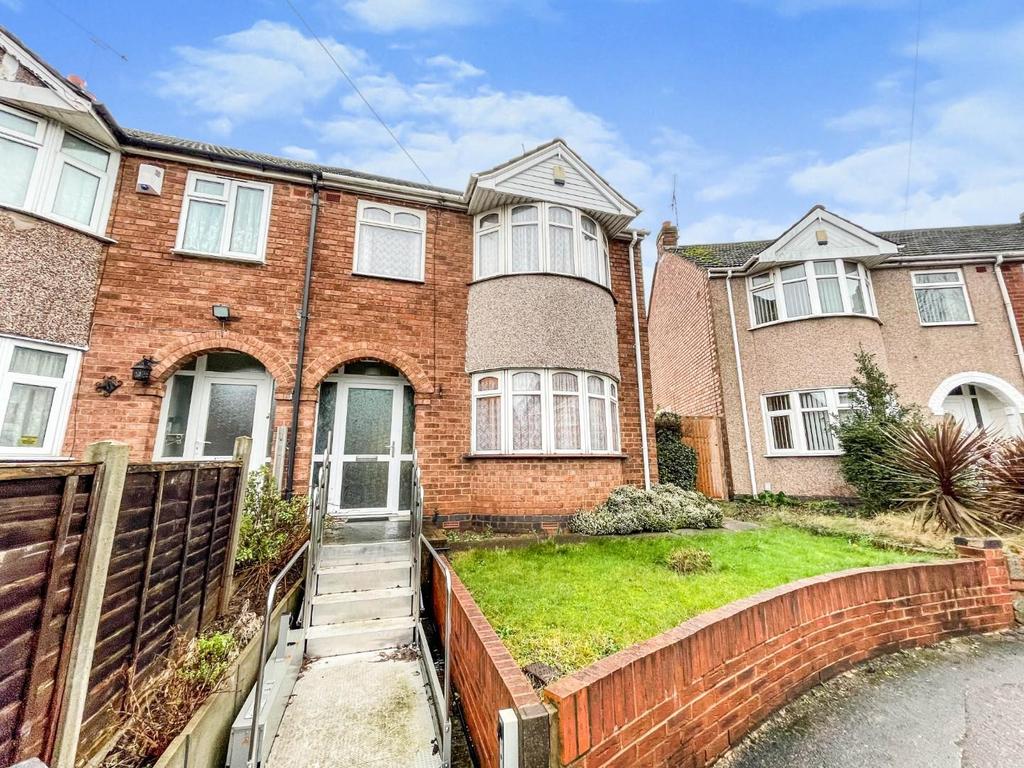 Gaydon Close, Coventry 3 bed semidetached house for sale £180,000