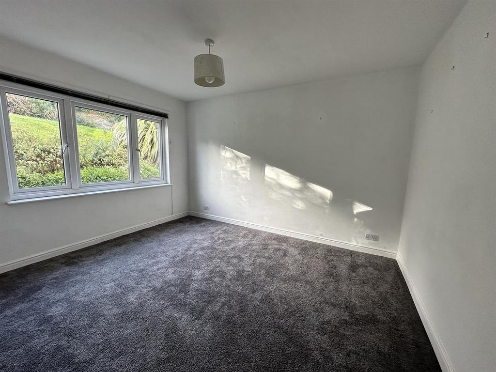 Bedroom 1.JPEG