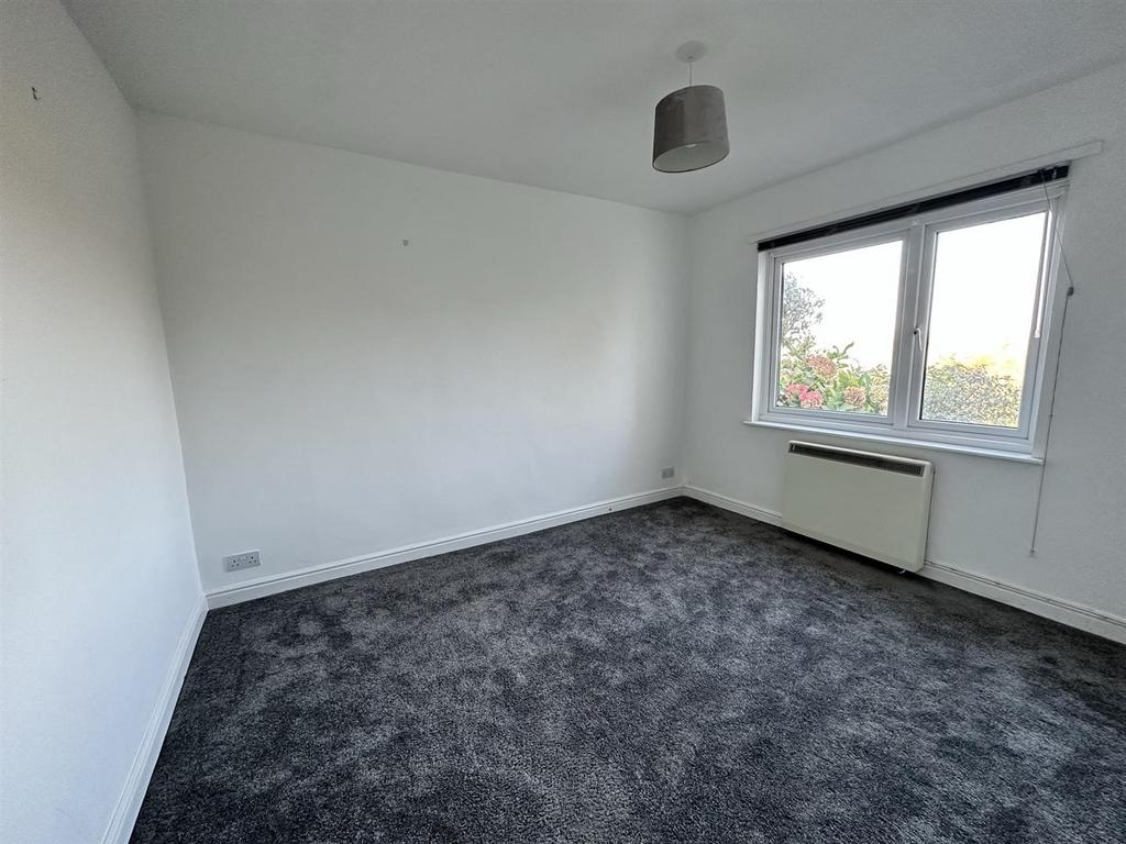 Bedroom 2.JPEG