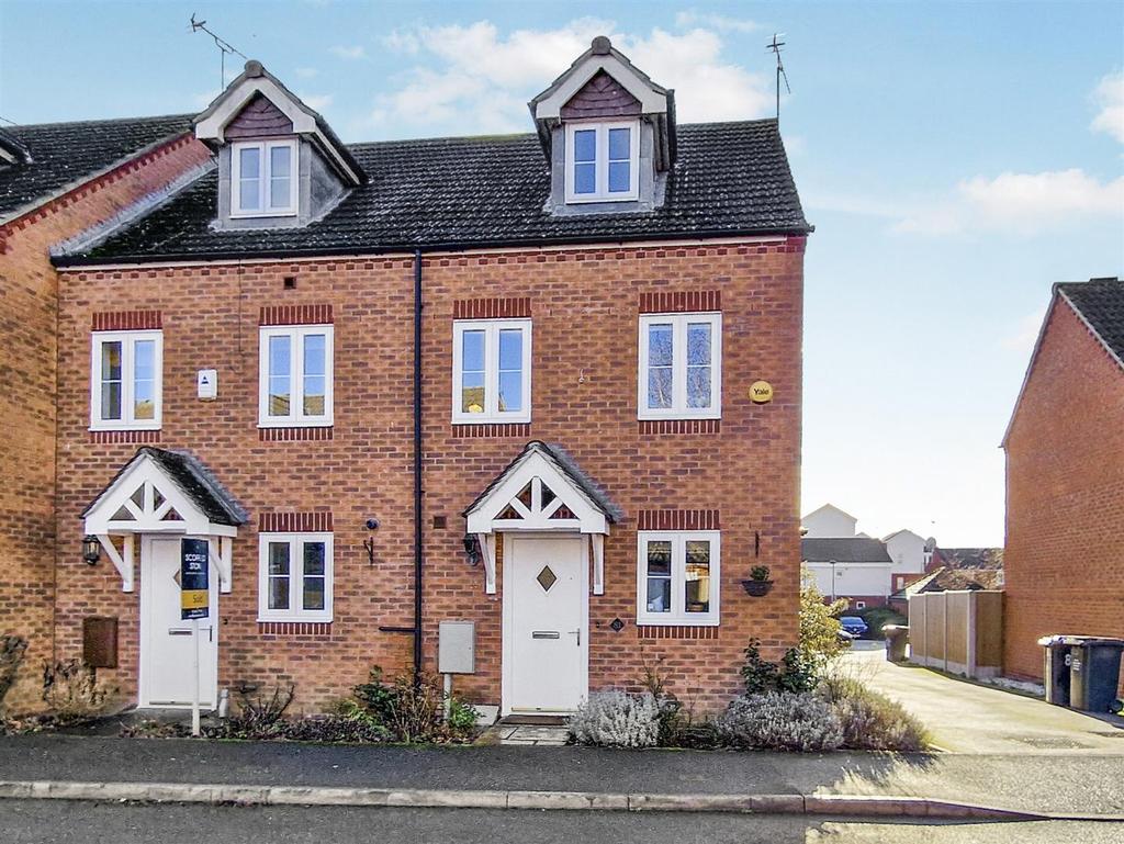 Humber Street, Hilton, Derby 3 bed semidetached house for sale £230,000