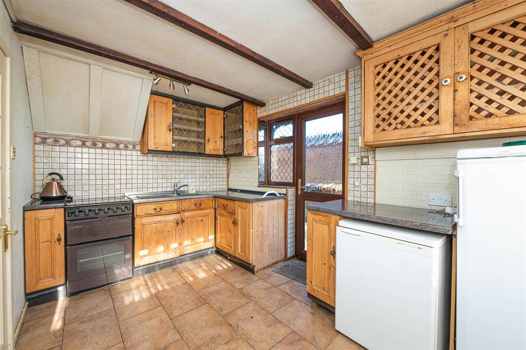 Mount Close, Nantwich 2 bed semidetached bungalow £215,000