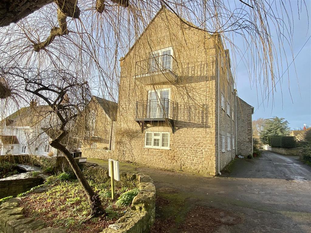 Grove Road, Burton Bradstock, Bridport 2 bed apartment for sale £285,000