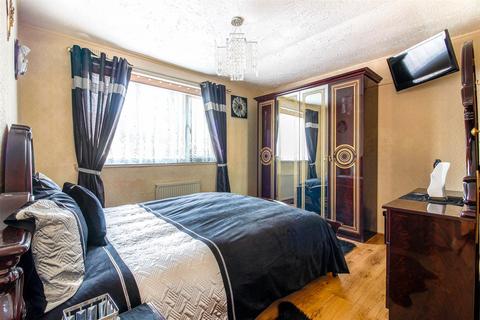 354 Manford Way, Chigwell, IG7 4AJ