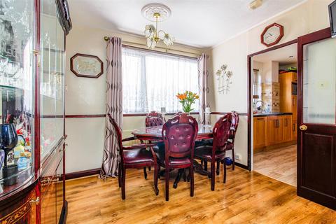 354 Manford Way, Chigwell, IG7 4AJ