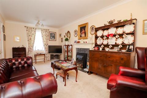 2 bedroom retirement property for sale - Hills Place, Guildford Road, Horsham