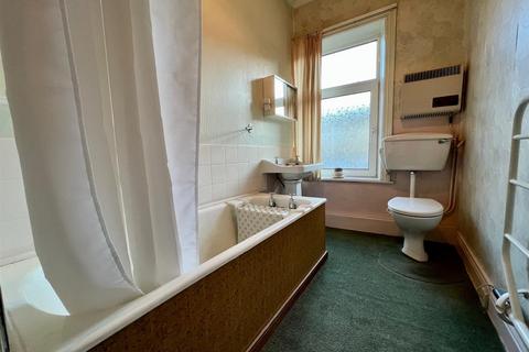 562 Wakefield Road, Huddersfield, HD5 8PU
