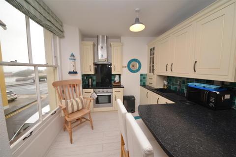 1 bedroom flat for sale, 1 Warwick House, The Norton, Tenby, Pembrokeshire. SA70