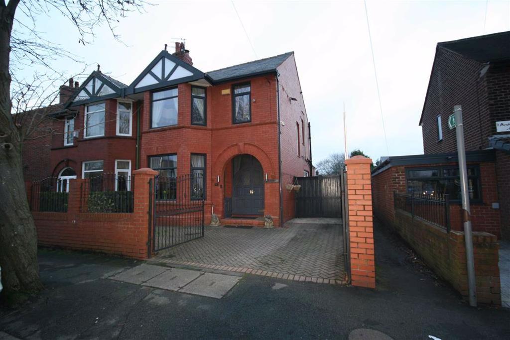 Parkfield Road North, New Moston 3 bed semidetached house £435,000