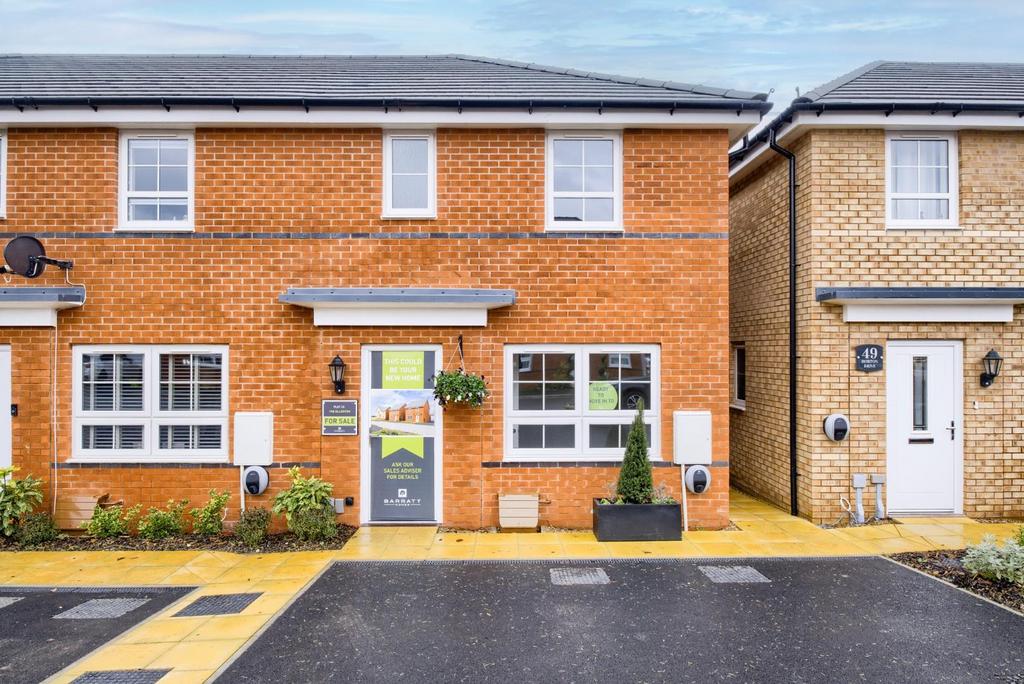 Banbury Road, Lighthorne, Warwick 3 bed end of terrace house £322,995