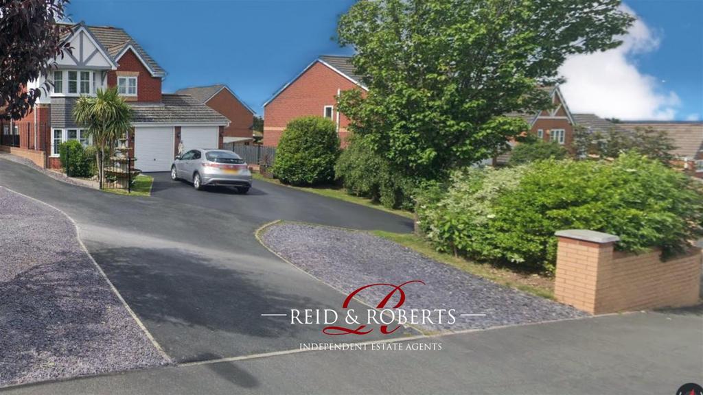 Hillsdown Drive, Connah's Quay, Deeside 4 bed detached house £325,000
