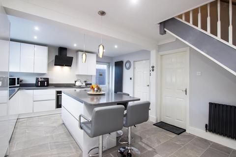 6 Farfield Drive, Lower Darwen, Darwen, BB3 0RJ