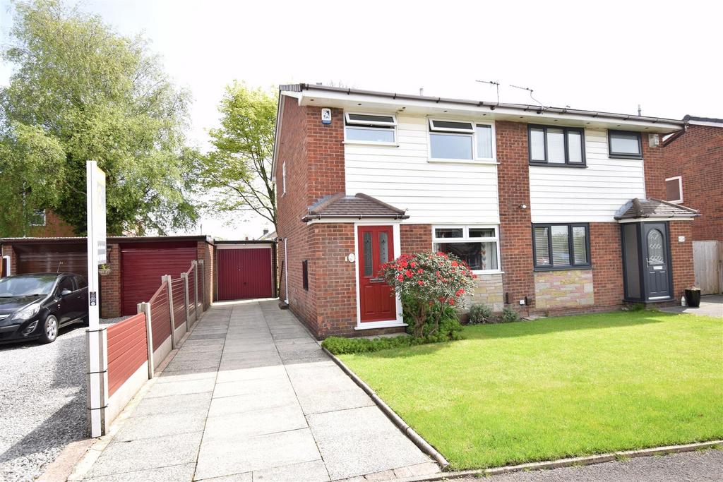 Green Meadows, Westhoughton, Bolton 3 bed semidetached house for sale