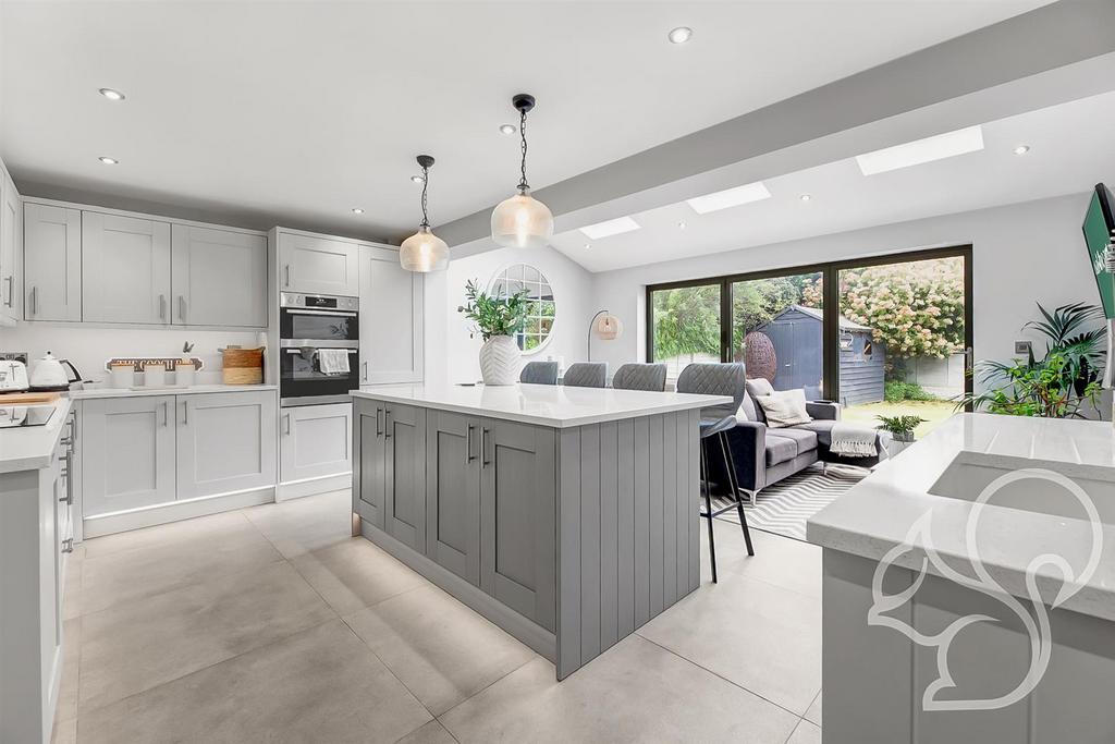 Davidson Close, Great Cornard 3 bed detached house £350,000