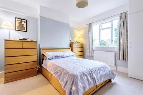 10 Stanley Road, Carshalton, SM5 4LF