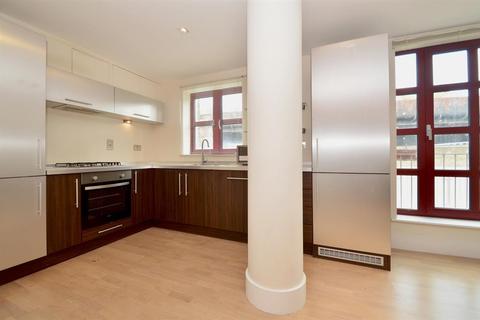 3 bedroom apartment to rent - Quaker Street, Shoreditch, E1
