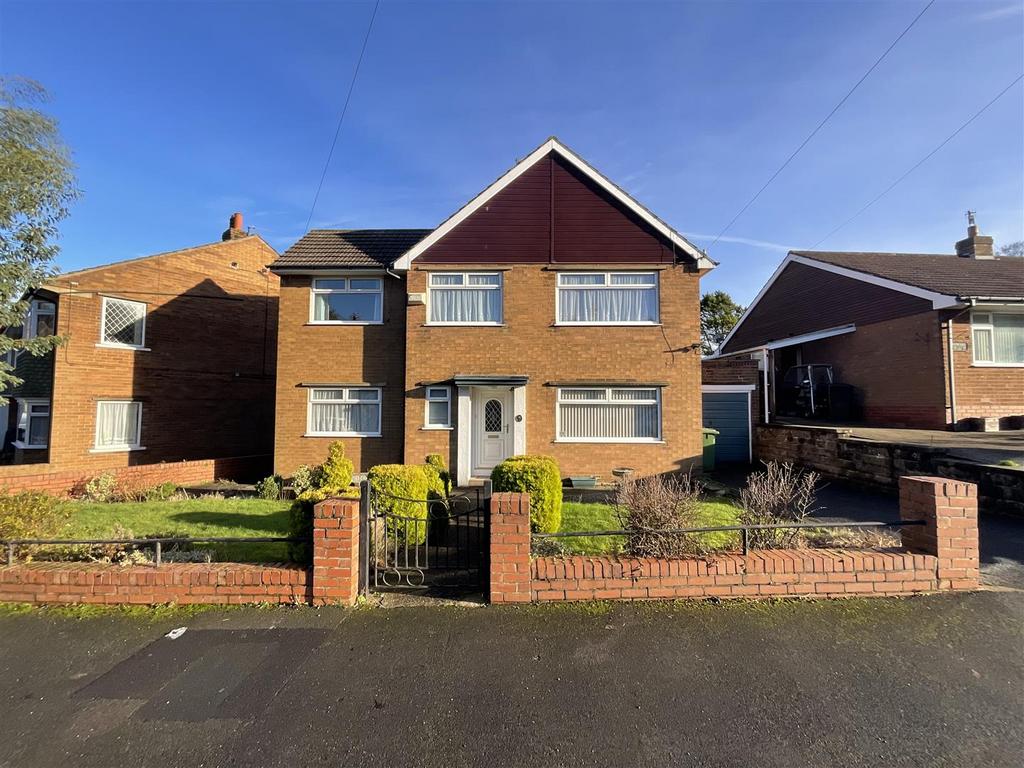 Malvern Crescent, Scarborough 5 bed detached house for sale £325,000