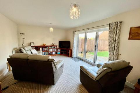 28 Budding Way, Dursley, GL11 5BE