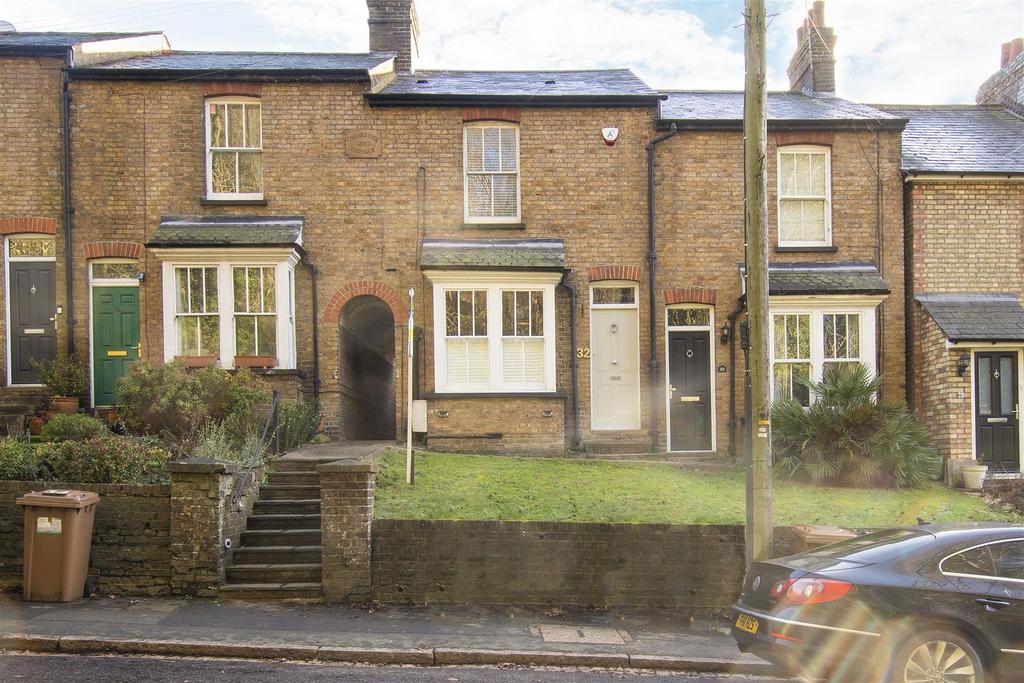 Bullocks Lane, Hertford 3 bed terraced house £500,000