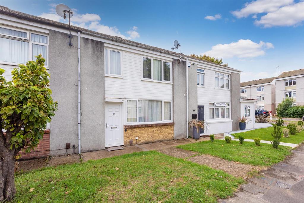 Borderside, Wexham, Slough 3 bed terraced house £324,950