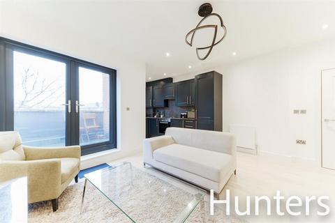 Flat 4, Bank Chambers, 2 Green Lane, Worcester Park, KT4 8AD