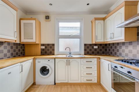 2 bedroom flat for sale - Larden Road, London, W3