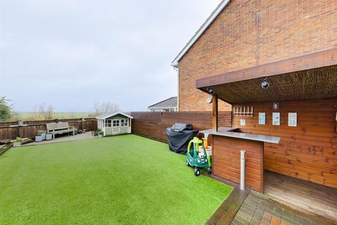 2 Church Close, Cliffe, Rochester, ME3 7UT